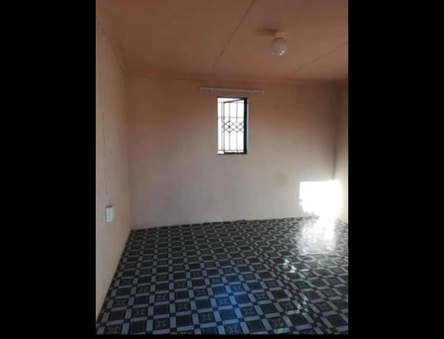 2 BEDROOM HOUSE FOR SALE IN SOSHANGUVE R